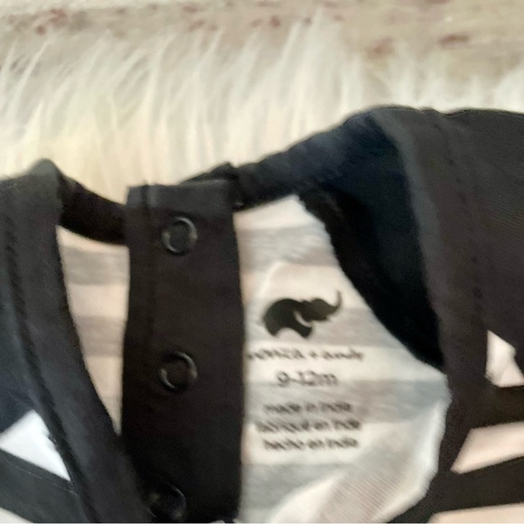 Monica+Andy striped Romper - size 9 to 12 months - Picture 5 of 6